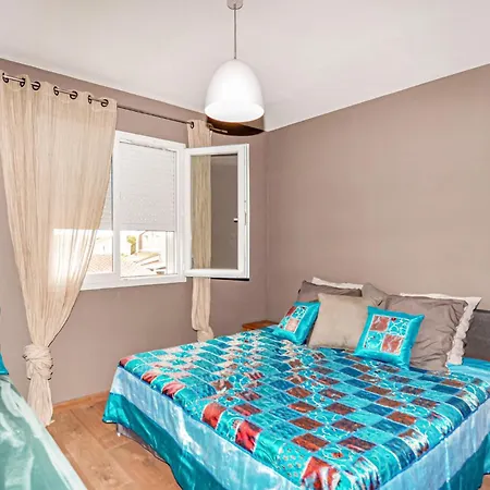 Cozy In With House A Panoramic View Holiday home